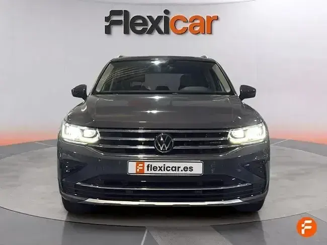 Usado VW Tiguan Life 245 CV (180 kW) 2021 Negro SUV