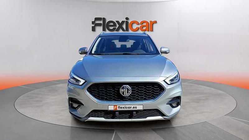 Usado MG ZS Luxury 111 CV (81 kW) 2023 Gris SUV