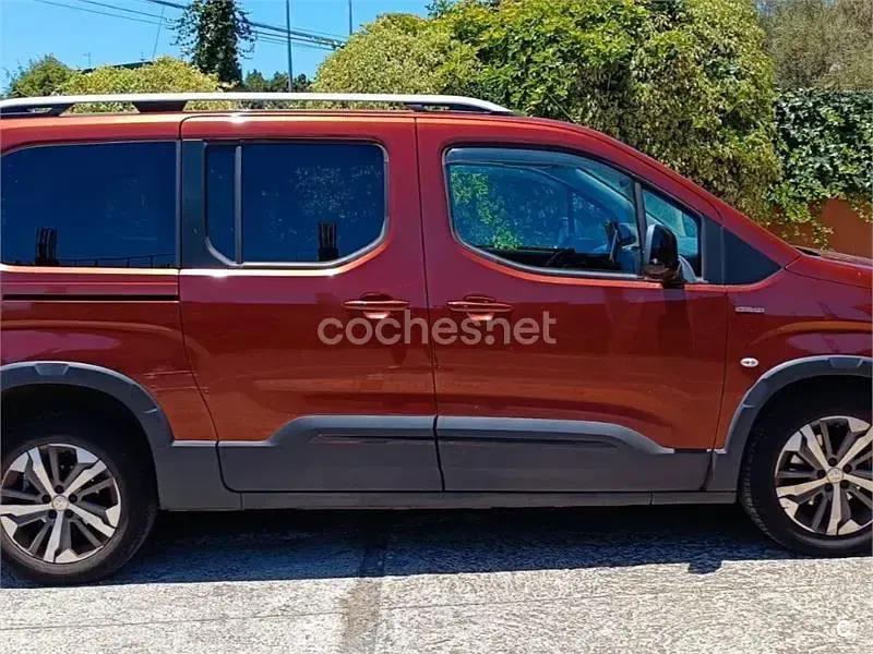 Usado Peugeot Rifter GT-line 130 CV (95 kW) 2019 Marrón Monovolumen