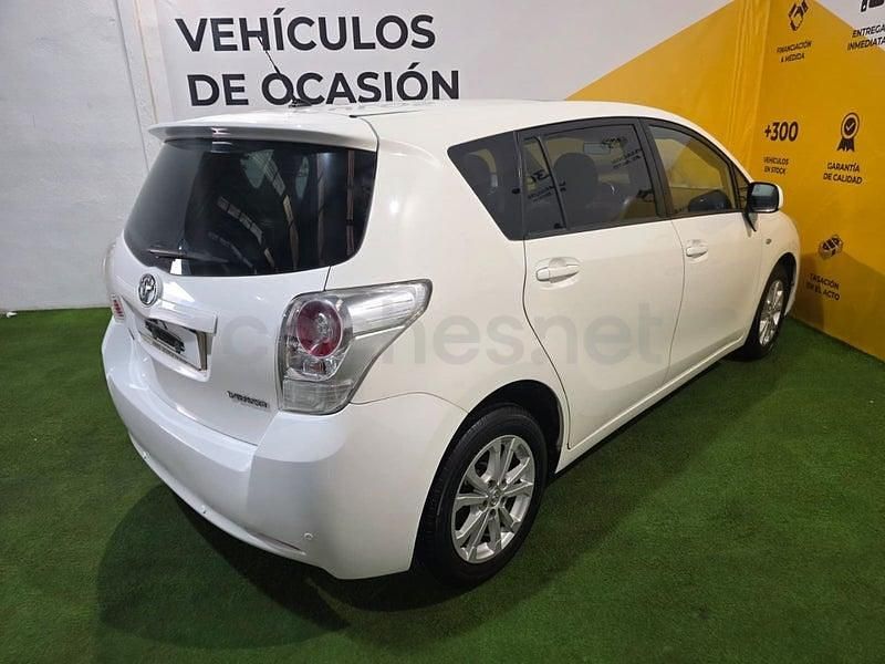 Usado Toyota Verso Advance 126 CV (92 kW) 2011 Blanco Monovolumen