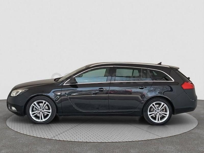 Usado Opel Insignia Sport 160 CV (117 kW) 2010 Negro Familiar