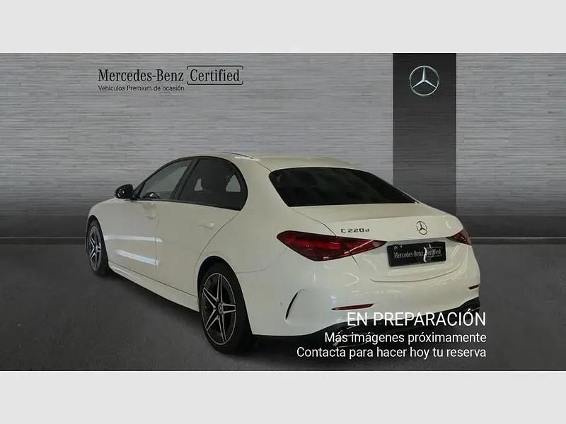 Usado Mercedes C220 200 HP (147 kW) 2022 Branco Sedan