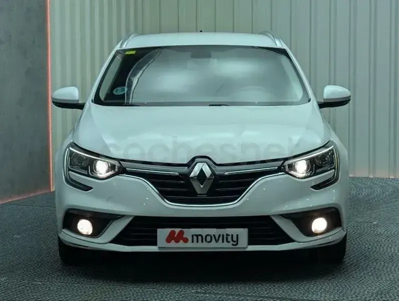 Usado Renault Mégane GrandTour Business 95 CV (69 kW) 2020 Blanco Familiar