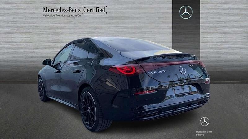 Nuevo Mercedes CLA250 200 CV (147 kW) 2025 Negro Berlina