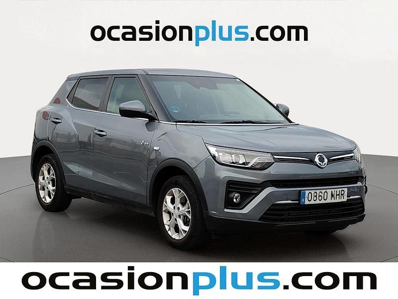 Usado Ssangyong (KGM) Tivoli 128 CV (94 kW) 2023 Gris SUV