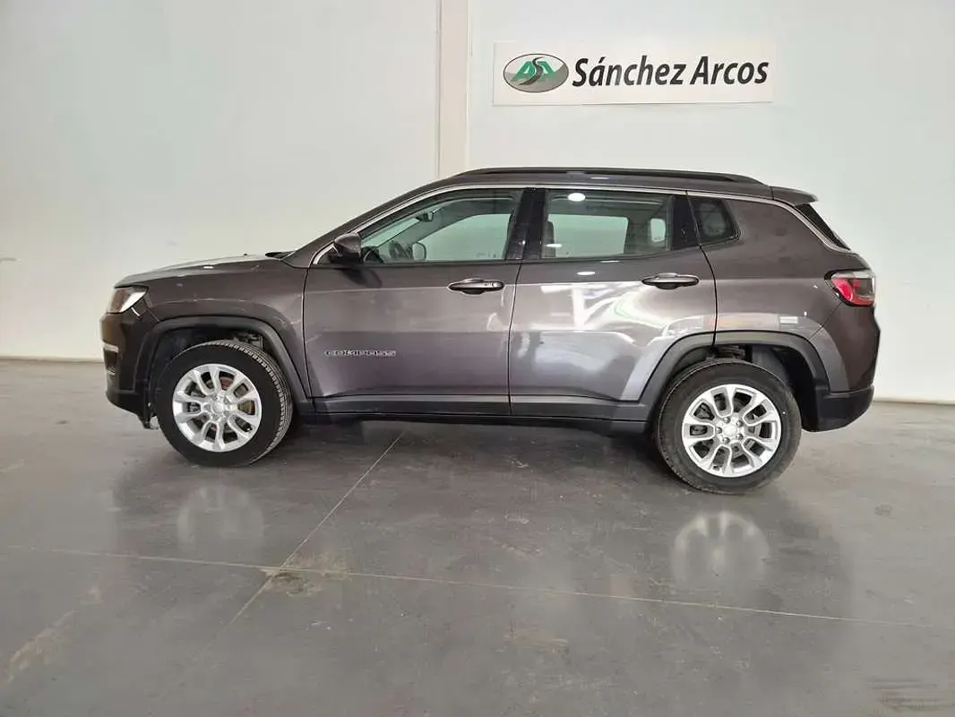 Usado Jeep Compass Longitude 129 CV (94 kW) 2020 Gris SUV