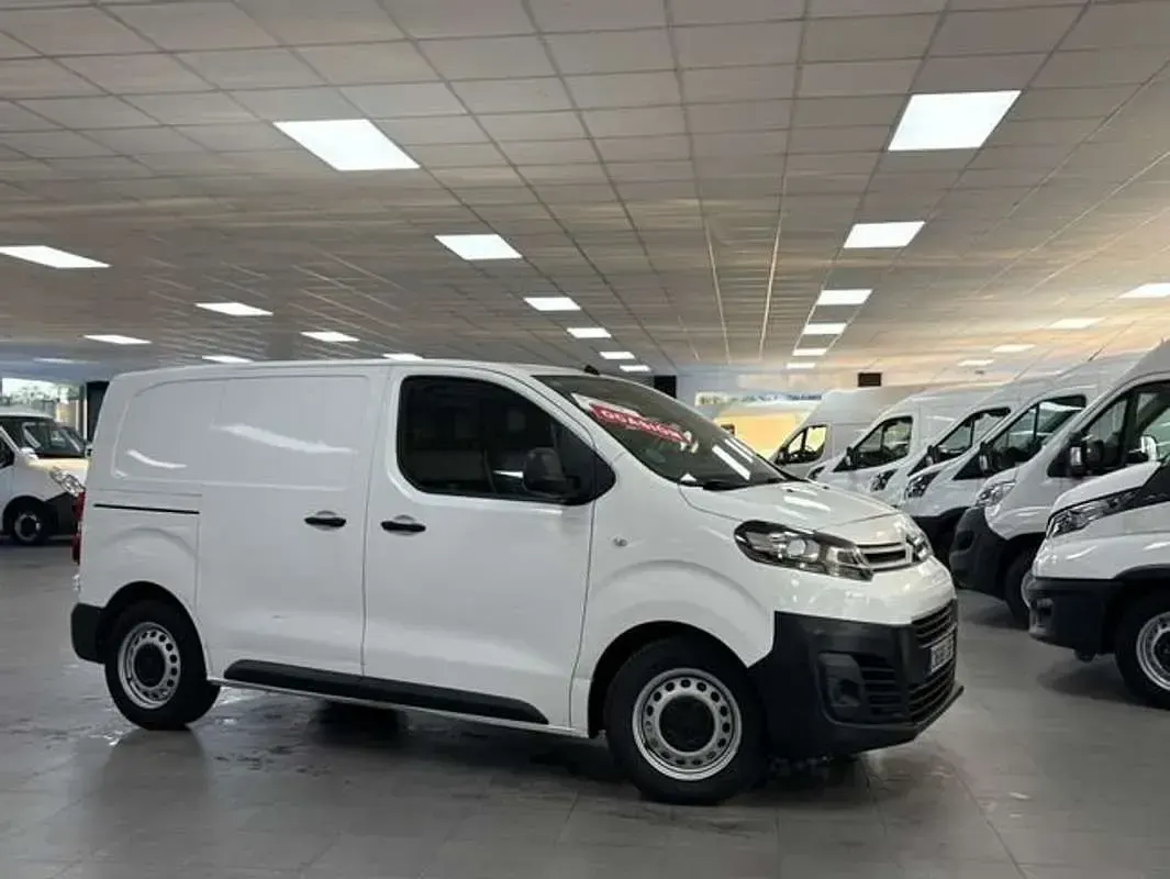 Usado Citroën Jumpy 101 CV (74 kW) 2020 Blanco Monovolumen
