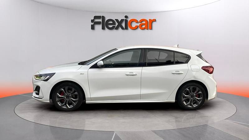 Usado Ford Focus ST-Line X 125 CV (91 kW) 2023 Blanco Familiar