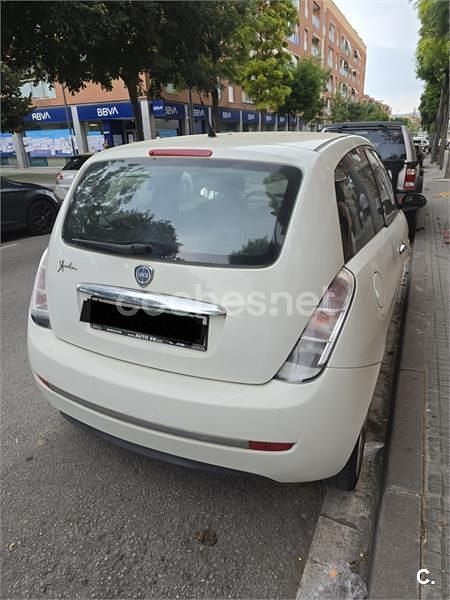 Usado Lancia Ypsilon 95 CV (69 kW) 2009 Blanco Utilitario