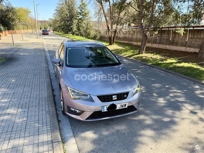 Usado Seat Leon FR 150 CV (110 kW) 2016 Azul Familiar