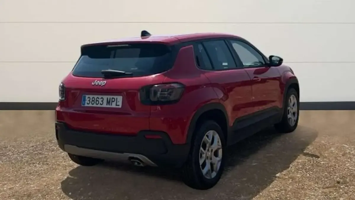 Usado Jeep Avenger Altitude 101 CV (74 kW) 2024 Rojo SUV