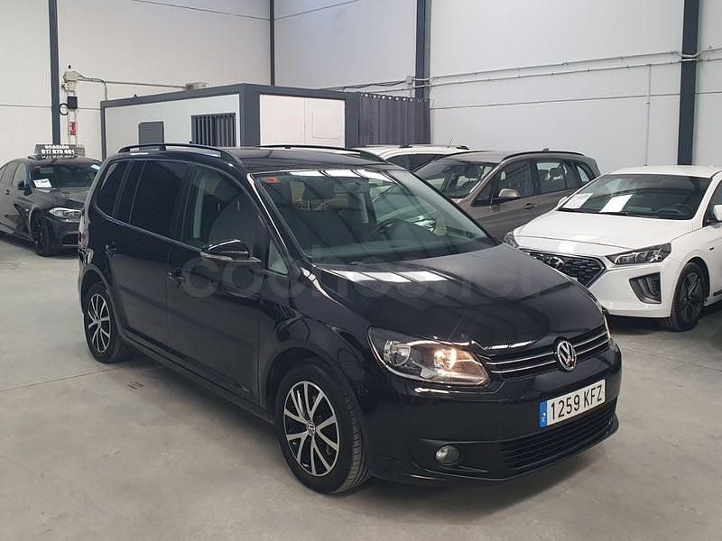 Usado VW Touran Edition 105 CV (77 kW) 2014 Negro Monovolumen
