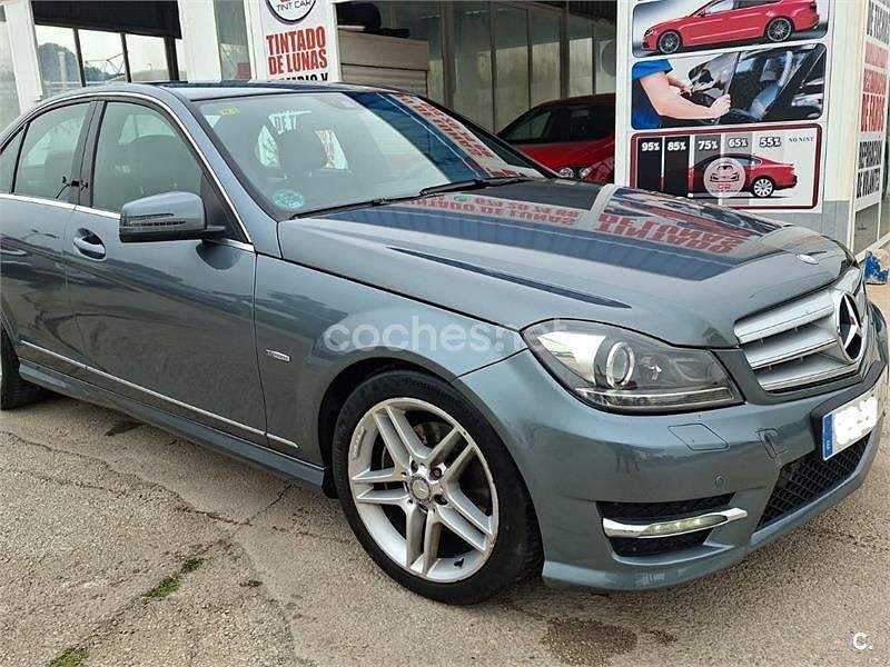 Usado Mercedes C250 Avantgarde 204 CV (150 kW) 2011 Gris / plata Berlina