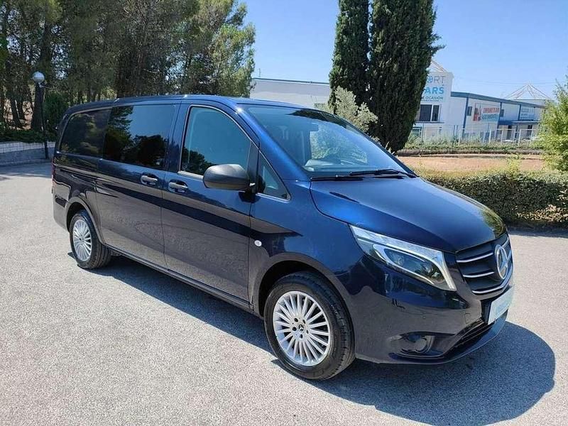 Usado Mercedes Vito 189 CV (139 kW) 2020 Azul Van