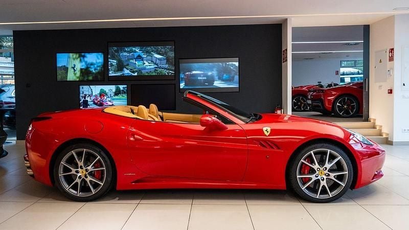 Usado Ferrari California 465 CV (342 kW) 2009 Rojo Descapotable