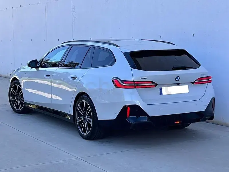 Usado BMW 520 Comfort Edition 197 CV (144 kW) 2025 Blanco Familiar