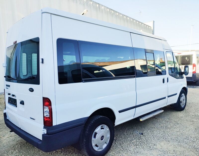 Blanco Usado 2015 Ford Transit Trend Familiar | 19.999 € - Imagen 1/4