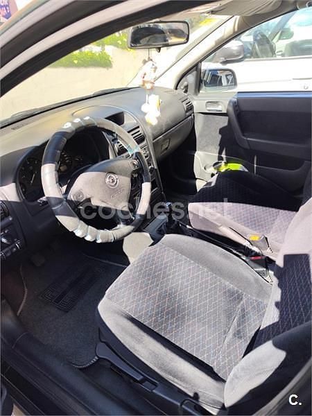 Usado Opel Astra Comfort 100 CV (73 kW) 2001 Verde Berlina