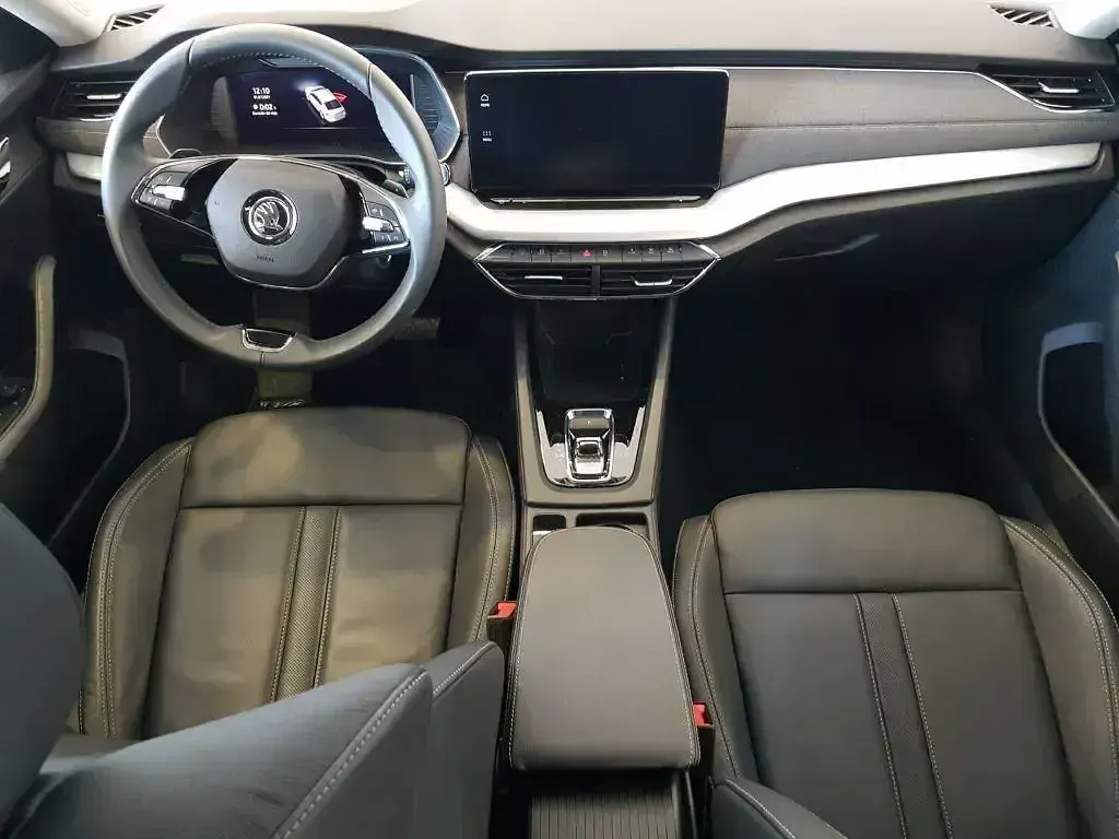 Usado Skoda Octavia Style 150 CV (110 kW) 2020 Gris plata Berlina