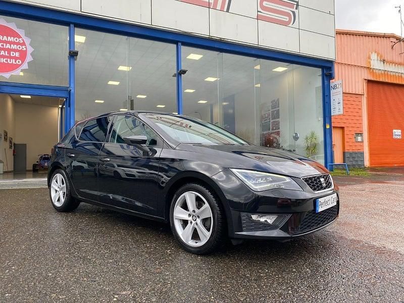 Usado Seat Leon FR 150 CV (110 kW) 2015 Negro Berlina