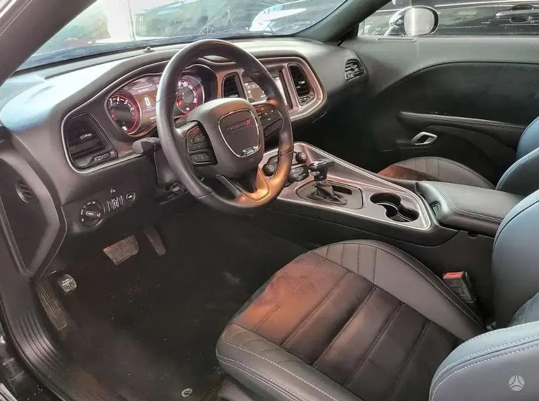 Usado Dodge Challenger 374 CV (275 kW) 2022 Negro Coupe