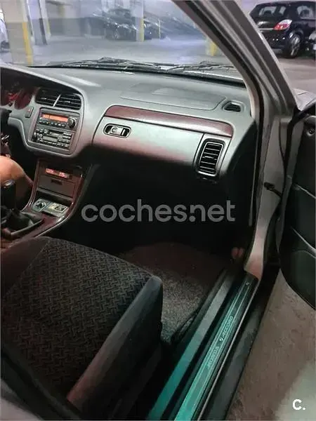 Usado Honda Accord ES 147 CV (108 kW) 1999 Gris / plata Berlina