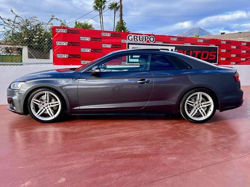 Usado Audi A5 S-Line 190 CV (139 kW) 2018 Gris Coupe