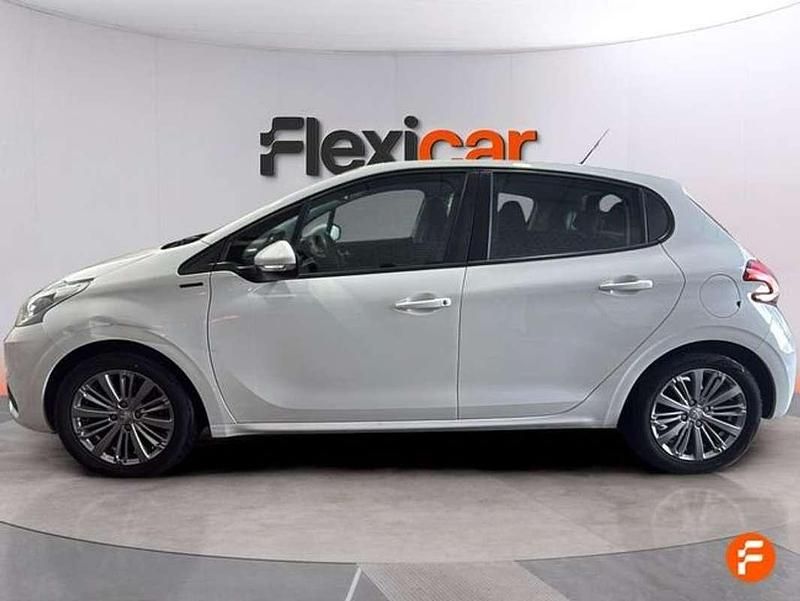 Begagnad Peugeot 208 Active 82 HK (60 kW) 2019 Vit Halvkombi