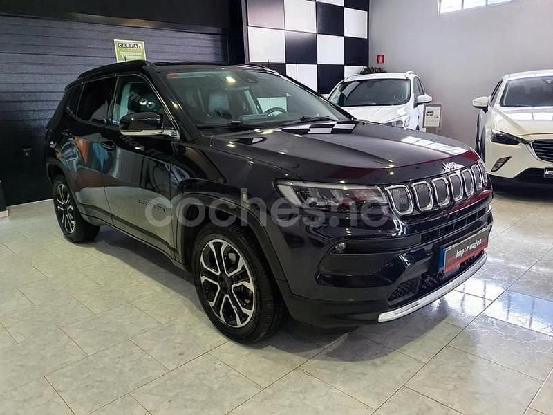Usado Jeep Compass Limited 120 CV (88 kW) 2021 Negro SUV