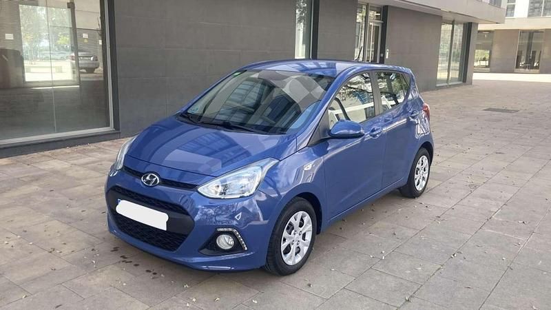 Azul Usado 2014 Hyundai i10 Utilitario | 6890 € (Precio justo) - Imagen 1/4
