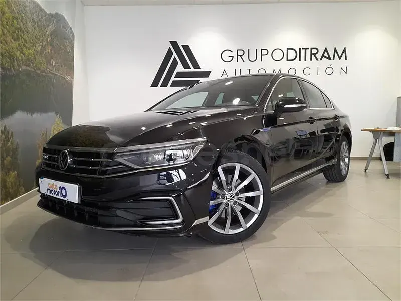 Usado VW Passat GTE 218 CV (160 kW) 2021 Negro Berlina