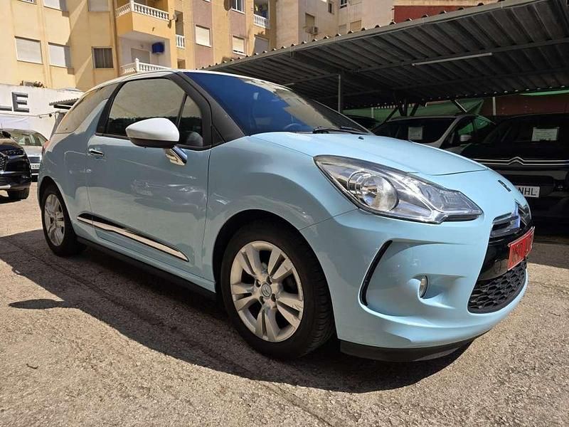Usado Citroën DS3 92 CV (67 kW) 2010 Azul Utilitario