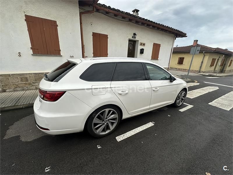 Usado Seat Leon ST FR 184 CV (135 kW) 2015 Blanco Familiar