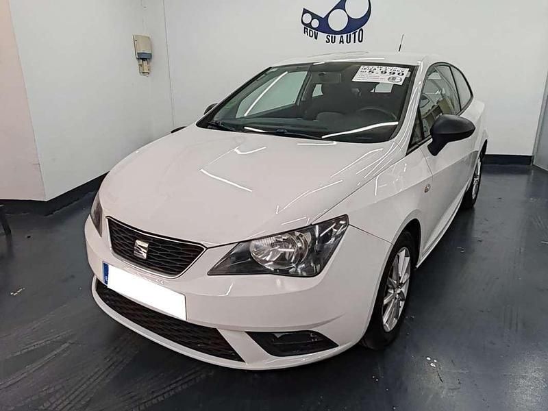 Usado Seat Ibiza Reference 69 CV (50 kW) 2014 Blanco Utilitario