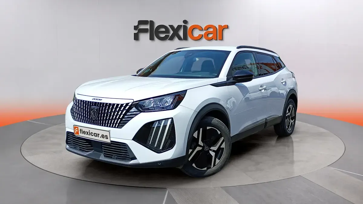 Usado Peugeot 2008 Allure 131 CV (96 kW) 2024 Blanco SUV