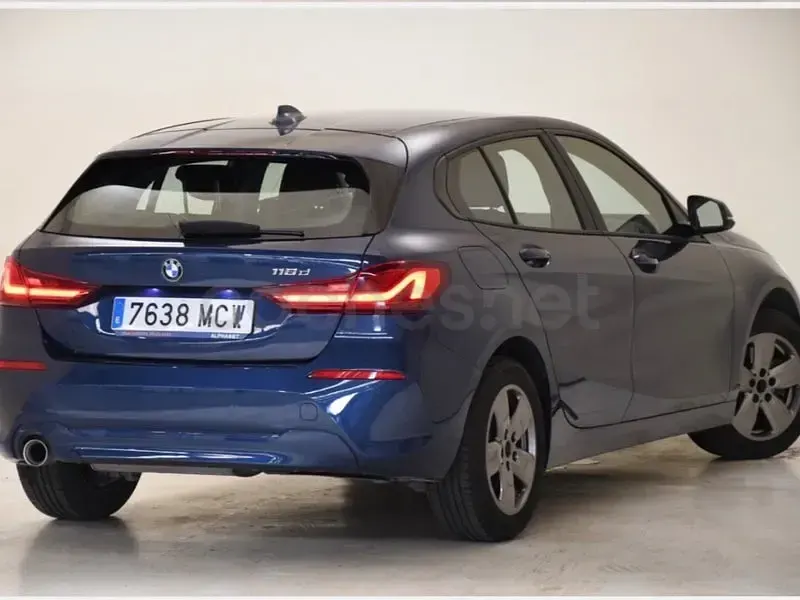 Usado BMW 116 116 CV (85 kW) 2023 Azul Utilitario
