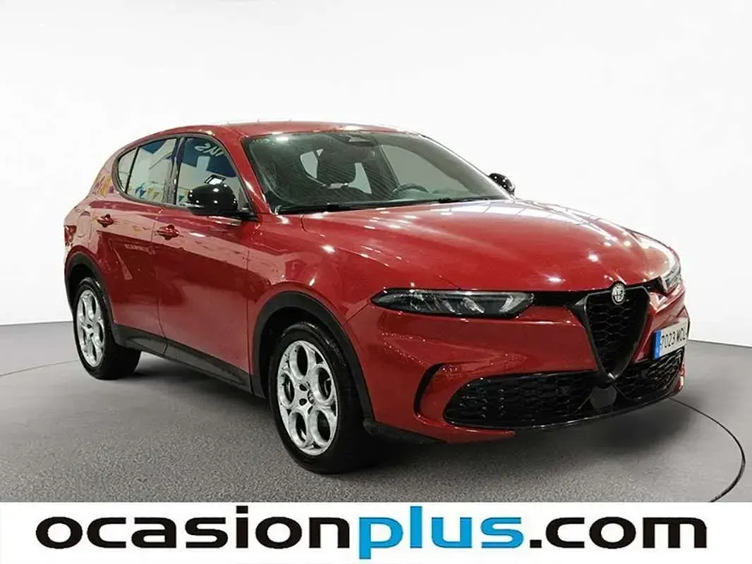 Usado Alfa Romeo Tonale Sprint 130 CV (95 kW) 2022 Rojo SUV