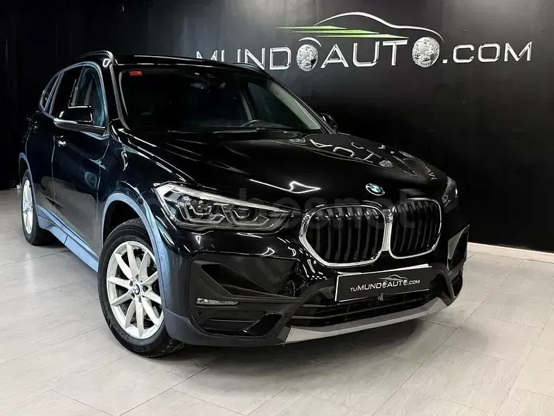 Usado BMW X1 Comfort Edition 190 CV (139 kW) 2022 Negro SUV