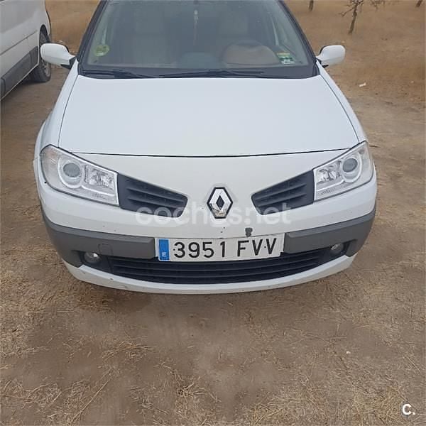 Usado Renault Mégane II Extreme 105 CV (77 kW) 2007 Blanco Berlina