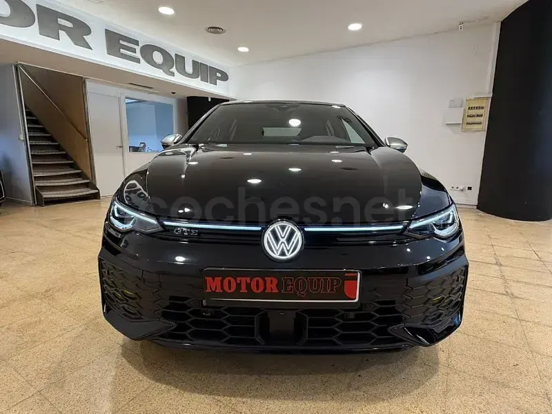Usado VW Golf VIII GTE 272 CV (200 kW) 2025 Negro Berlina