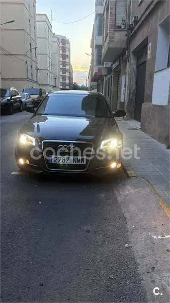 Usado Audi A3 Sportback Ambiente 105 CV (77 kW) 2010 Negro Utilitario