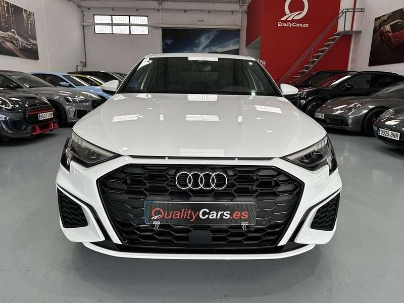 Usado Audi A3 Sportback e-tron Competition 150 CV (110 kW) 2022 Blanco Utilitario