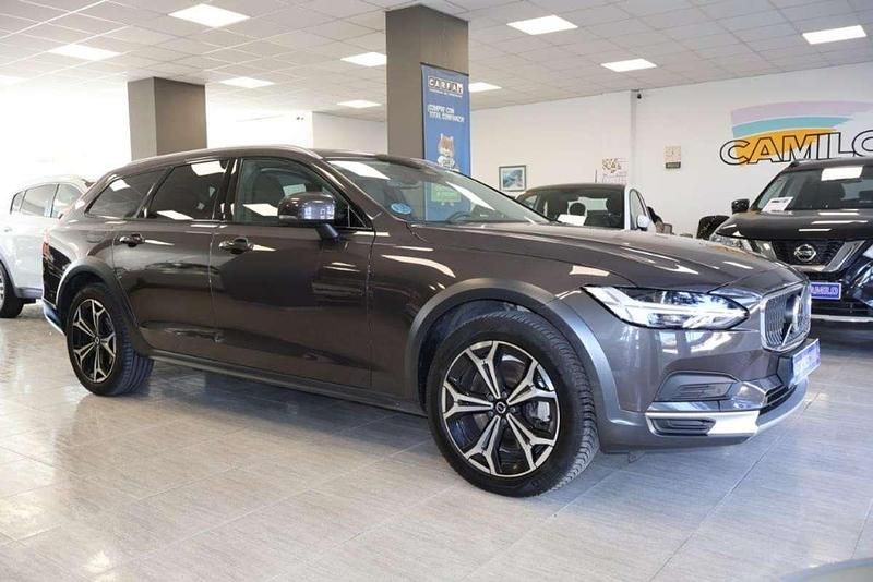 Usado Volvo V90 CC Ultimate 235 CV (172 kW) 2022 Gris Familiar