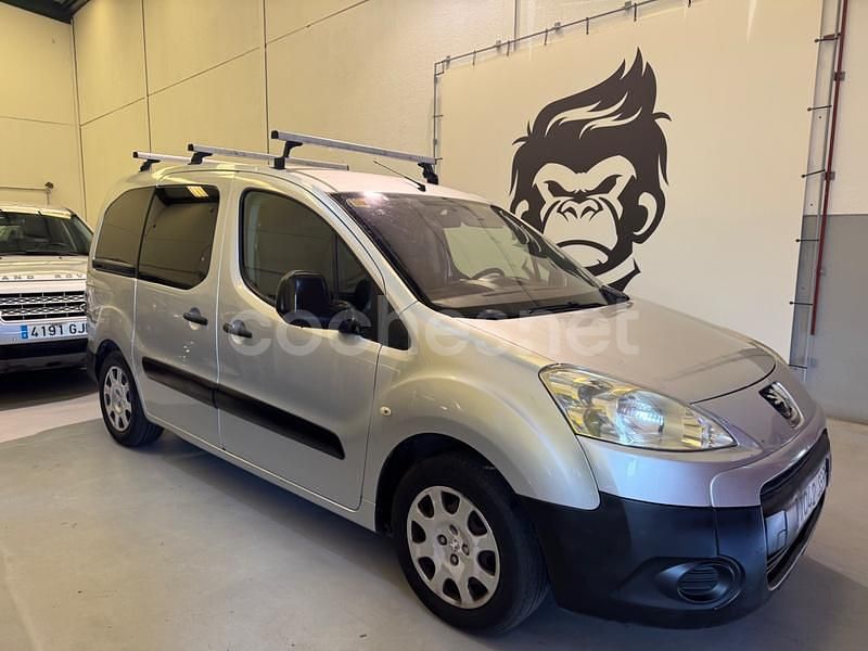 Gris / plata Usado 2010 Peugeot Partner Tepee Monovolumen | 2250 € (Precio justo) - Imagen 1/4