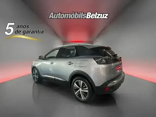 Usado Peugeot 3008 Allure 225 CV (165 kW) 2021 Plateado SUV