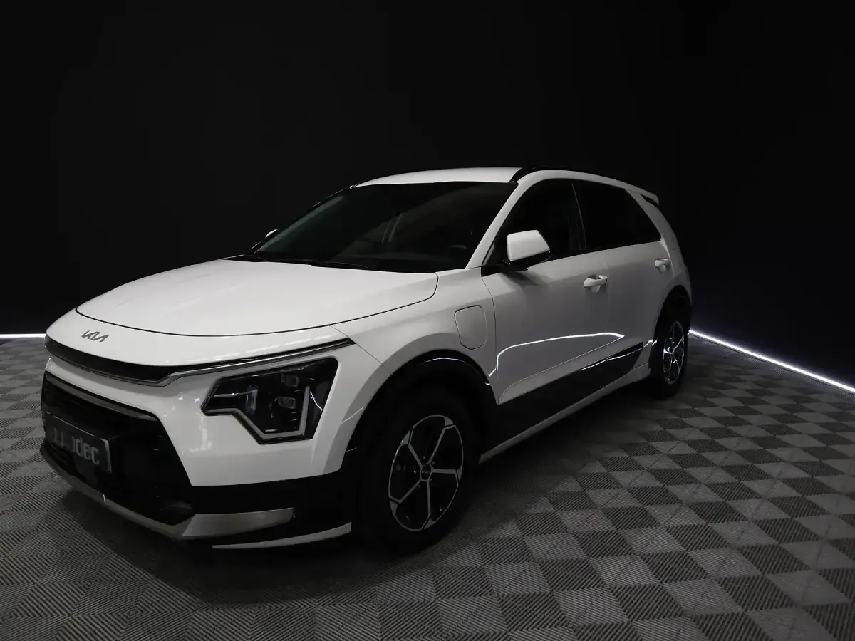 Usado Kia Niro 183 CV (134 kW) 2023 Blanco SUV