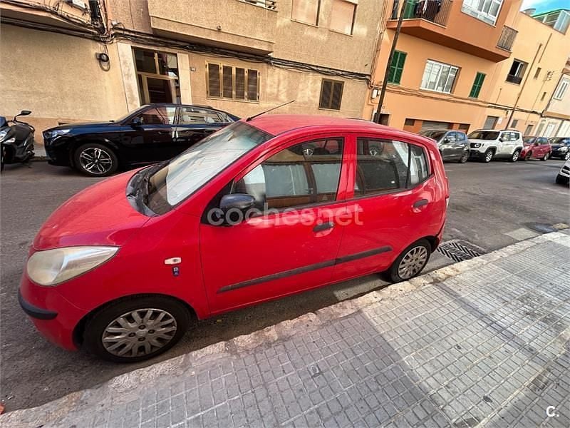 Usado Hyundai i10 Comfort 78 CV (57 kW) 2008 Rojo Utilitario