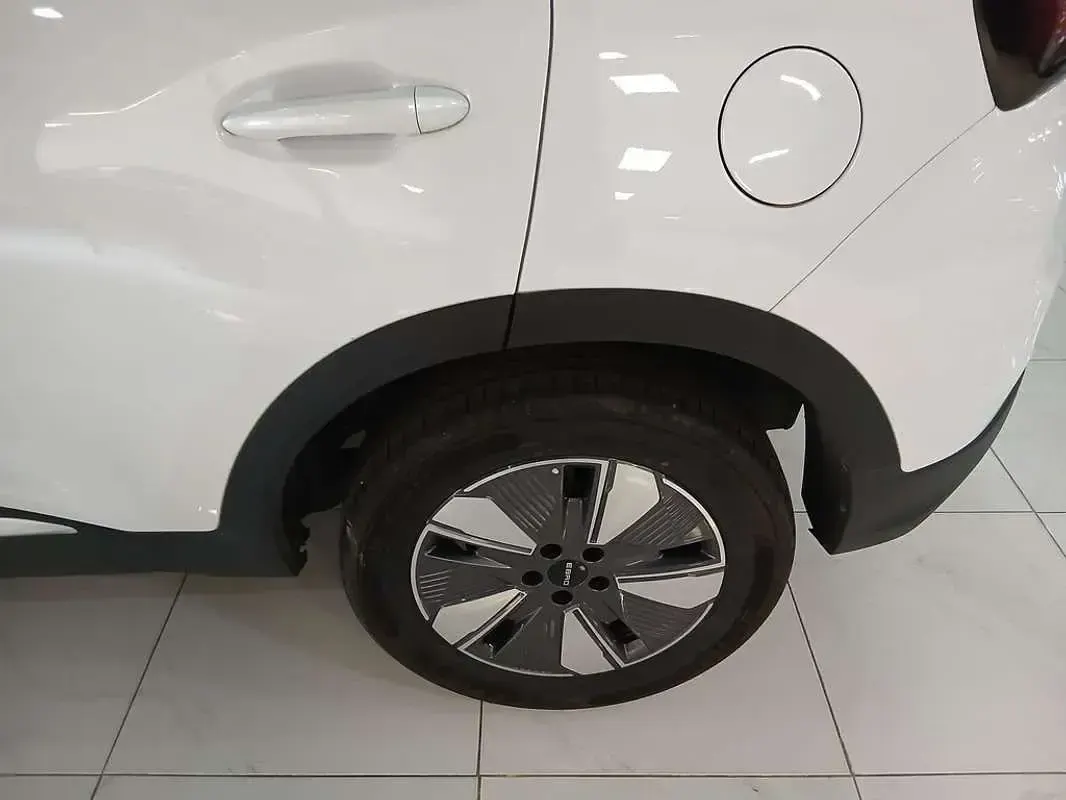 Usado Ebro s400 211 CV (155 kW) 2025 Blanco SUV