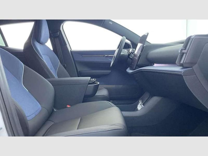 Usado Volvo EX30 Plus 200 kW (272 CV) 2024 Blanco SUV