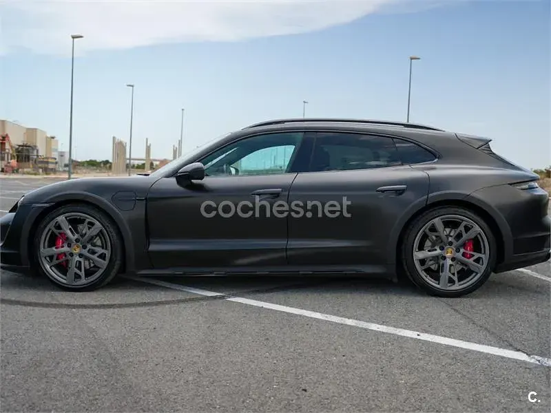 Usado Porsche Taycan 4S Cross Turismo 389 kW (530 CV) 2023 Eléctrico Familiar